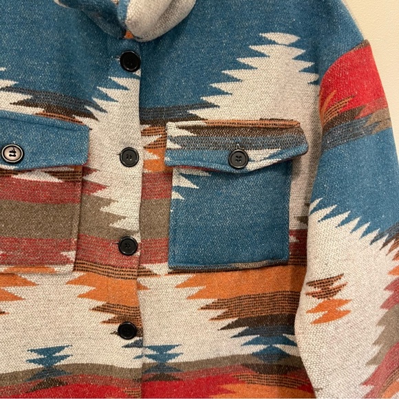 LABIZ Aztec Print Shacket - Picture 5 of 9